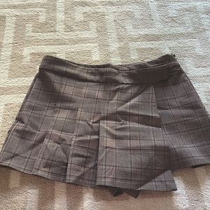 Zara Pleated Plaid Schoolgirl Skirt Women Side Zip Brown and Black Sz: Medium